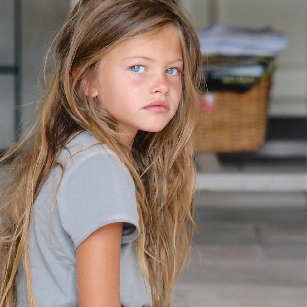全球最美小女孩長大！10 歲登《Vogue》封面　布蘭朵成年照讓網友驚：更絕美了！
