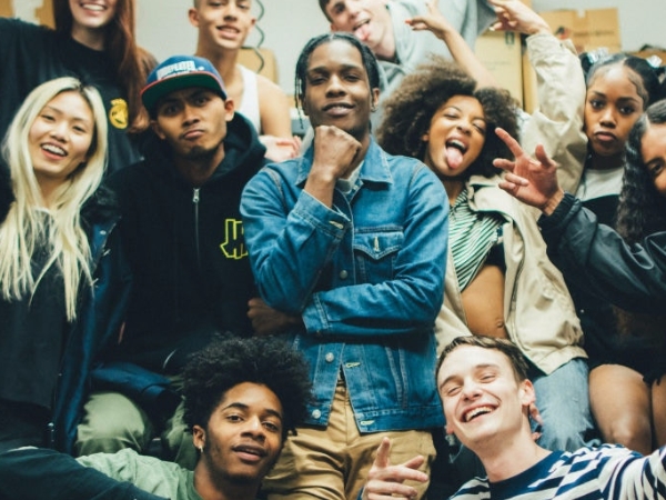 A$AP Rocky 最愛 Vans Old Skool ，穿上這雙鞋的 8 個帥氣瞬間！
