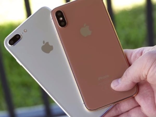 科技達人對比 iPhone 7s Plus 及 iPhone 8 兩款新機模型