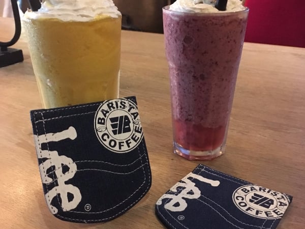 夏樂奇酷涼一夏 西雅圖極品咖啡X LEE Jeans限量聯名杯墊 即日起買夏樂奇免費贈送