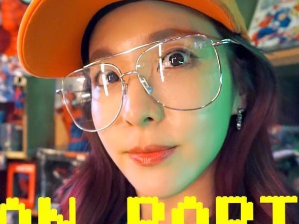 神造型!《2NE1》 Dara 最新穿搭, 街頭造型潮物樣樣來!