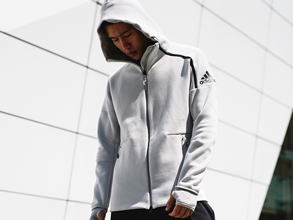 adidas 攻勢持續炸裂！神級單品 Z.N.E. 連帽外套再次強襲！