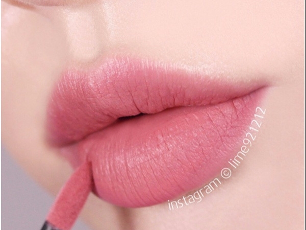 NARS 最新推出「 20 色史上特霧唇誘」!網友:喇機也不掉色吧...