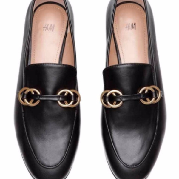 H&M 再度「參考」Gucci 經典樂福鞋設計　價格便宜太多引爆網友討論！