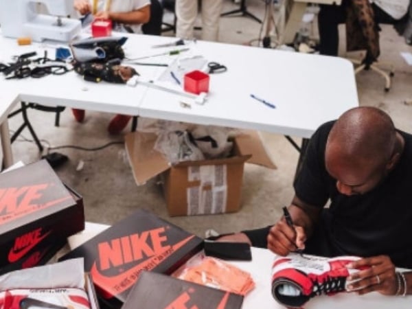 解構 Off-White x Nike 「The Ten」系列！Virgil Abloh 只用了這些日常工具就搞定了