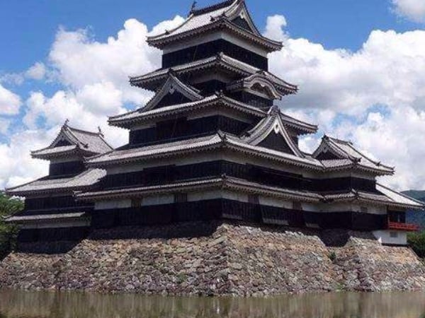 大阪城 Out！日本票選最美名城 Top 10　你已經去過哪幾座？