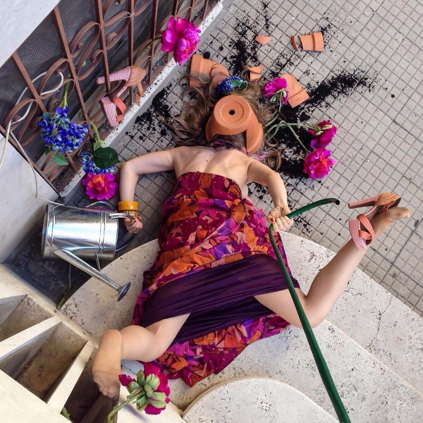 羅馬攝影師另類思考，拍出超華麗的時尚意外身亡照片廣受好評！