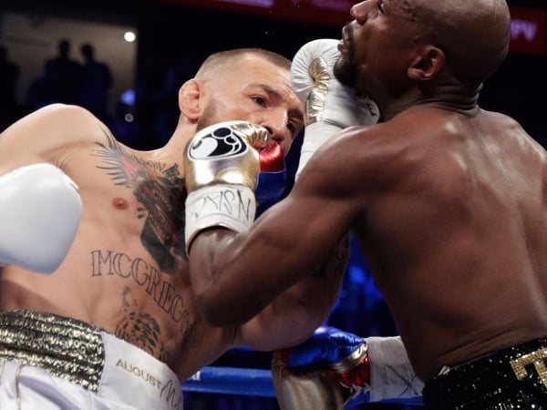 拳擊歷史上同樣被冠以「Fight of the Century」之名的經典吸金比賽