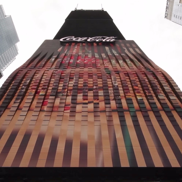 紐約時代廣場巨型招牌再進化，世界首創 3D 效果超驚人！
