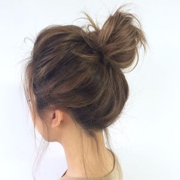 女生必學！手殘絕對上手，5 分鐘 5 步驟變換美美大人系包頭！