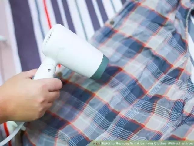 實用生活小秘技:不用燙斗也可去除衣服上的皺褶,趕著出門或出國旅行、公差就用這招!