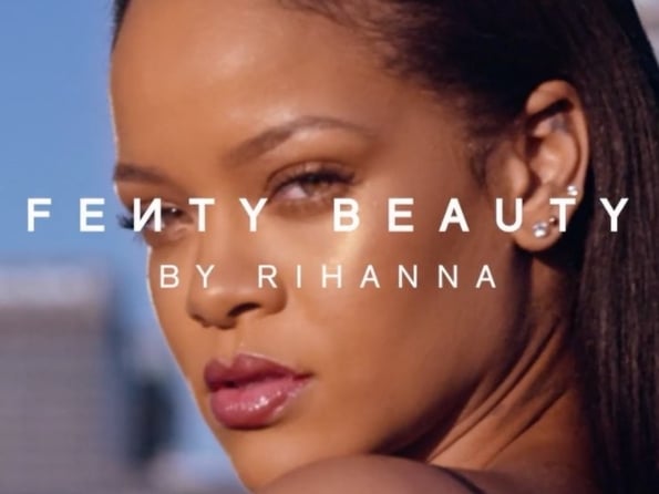 謎底終於揭開！Rihanna 推出的彩妝系列 Fenty Beauty 賣的就是這些！