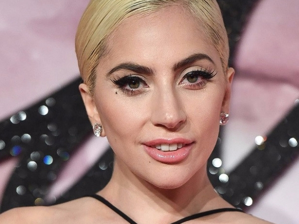 超暖!Lady Gaga 抱病取消加拿大巡演 不忍小怪獸苦等竟贈「百片披薩」慰問!