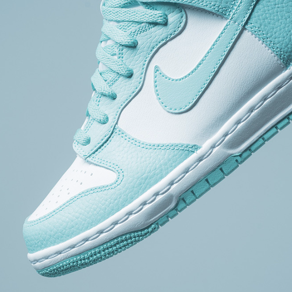 Nike 打造一系列 Tiffany 藍系列鞋款，夏天尾聲來一雙吧！