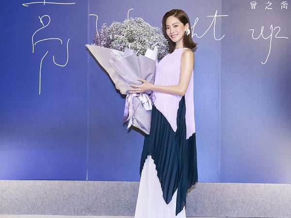 戲劇女神曾之喬為詮釋最新EP《亮了》，回憶演藝低潮期一度爆哭