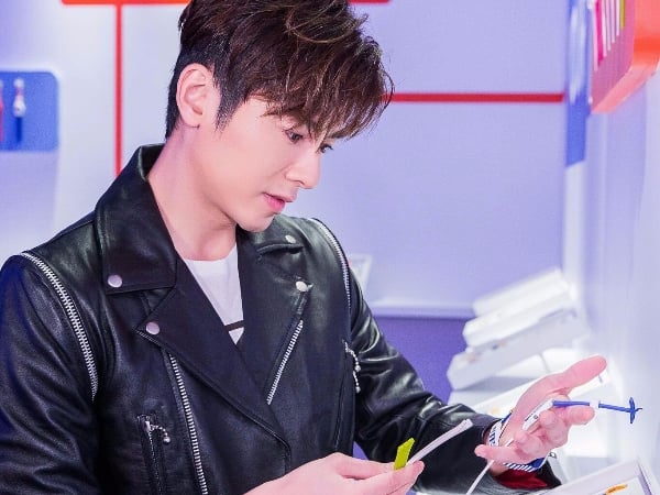 Swatch X You訂製系列  翻玩上市 麻醉風暴潮酷型男李國毅  freestyle 混搭製錶 #秀自己