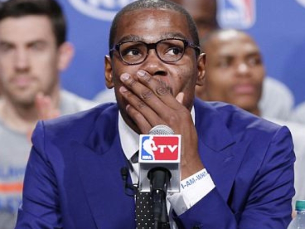 年度最佳好「糗」！Kevin Durant 為自己辯護疑似忘記換成假帳號　遭網友抓包