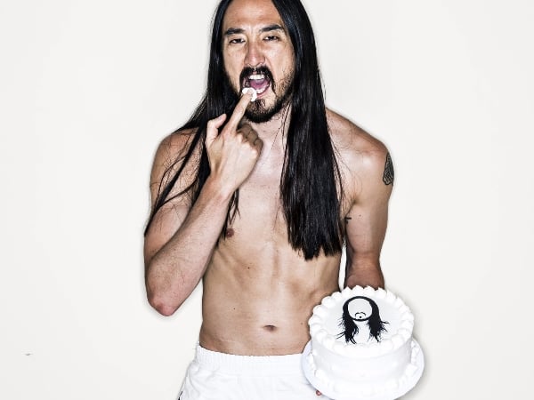 派對 DJ Steve Aoki 鐵漢柔情！來台狂砸蛋糕之餘　堅持放送與「他」的歌 …
