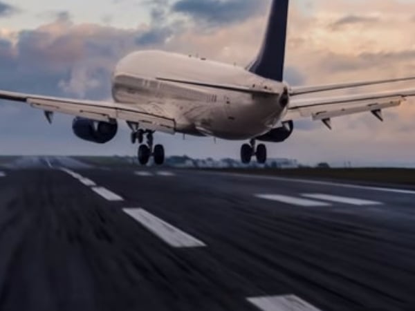 著陸好顛簸並非駕駛技術不好？5 件你應該知道的航空飛機小常識！