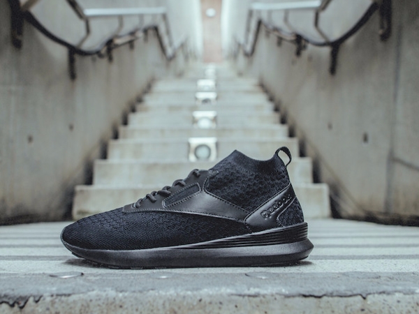 運動、穿搭一鞋搞定！鑑賞Reebok CLASSIC經典型格 「ZOKU RUNNER」多款配色釋出