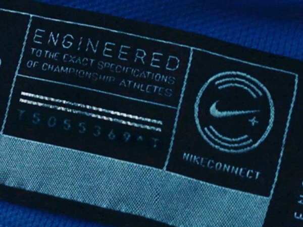 球場戰況「一觸即發」！全新 NBA 球衣搭載的 NikeConnect 到底如何使用？
