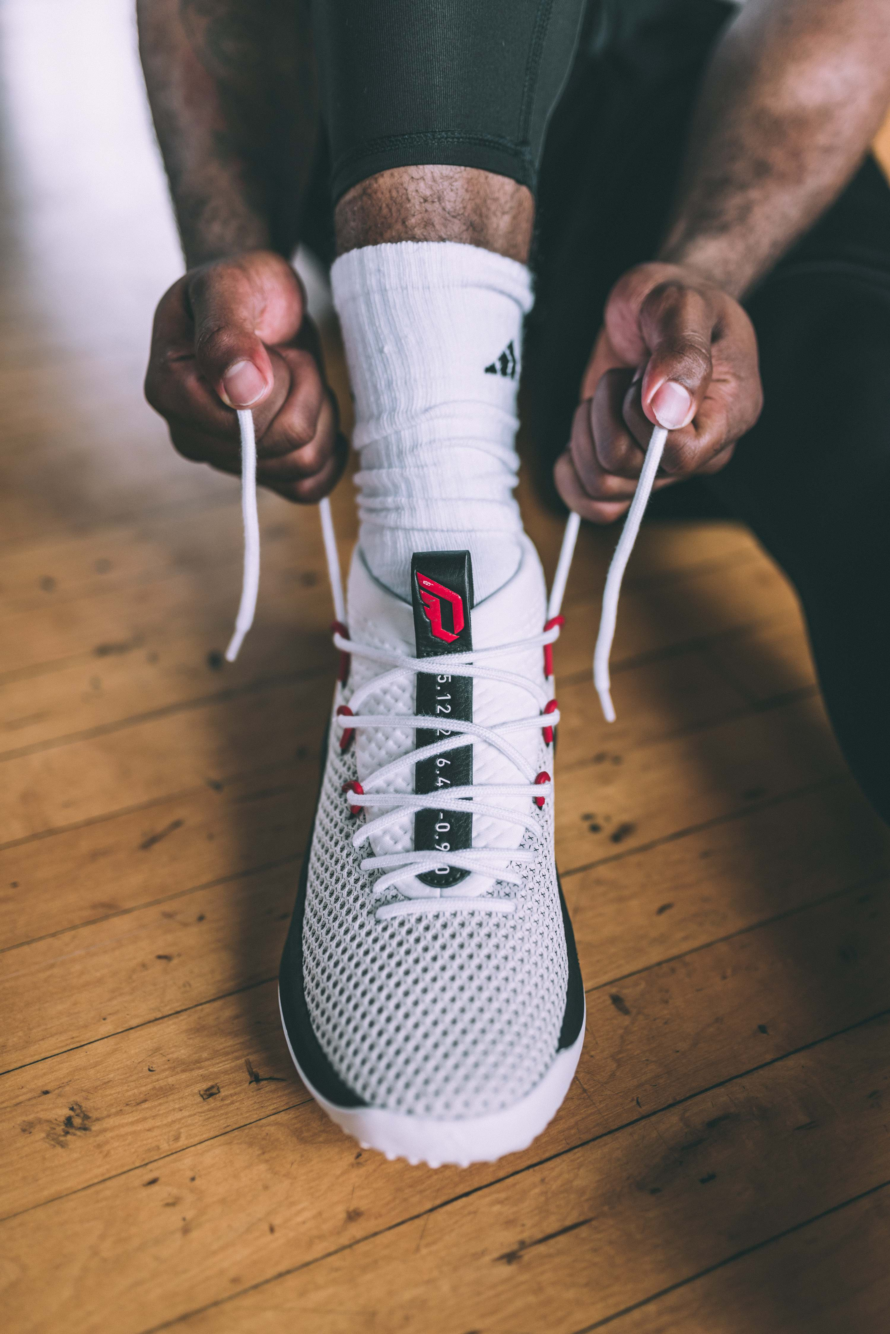 全腳掌高密度 BOUNCE 中底注入!Damian Lillard四代戰靴「Dame 4 」亮相