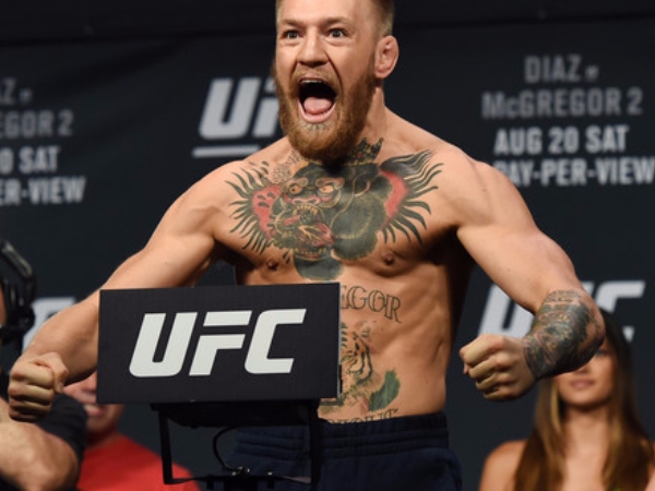 快腿是這樣練成的！Conor McGregor 被曝 7 歲跳舞可愛模樣　小男孩時期傲氣就藏不住！