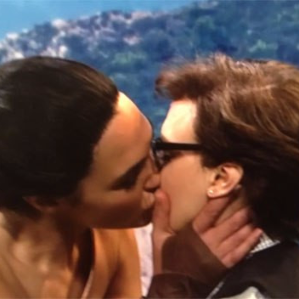 《神力女超人》蓋兒加朵上綜藝節目，女女激吻放超開！