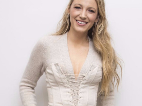 好迷人！花邊教主Blake Lively 《最新穿搭》出席新電影發布會！
