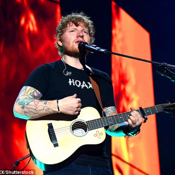 粉絲崩潰！紅髮艾德來台灣開唱前　居然摔傷了彈吉他的黃金右手！