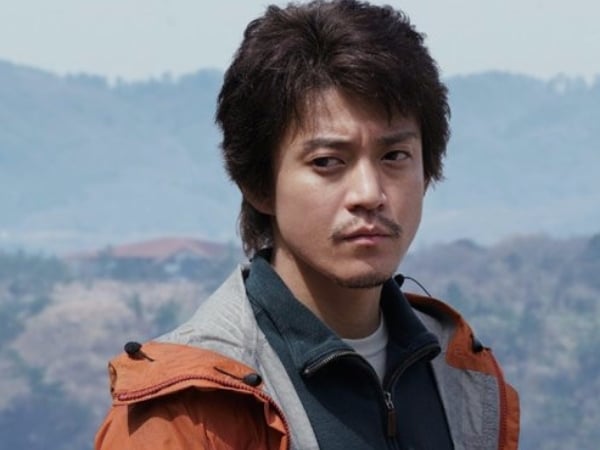 小栗旬慘遭懷疑是殺人嫌疑犯!影帝睽違 25 年《追憶》最想見到他