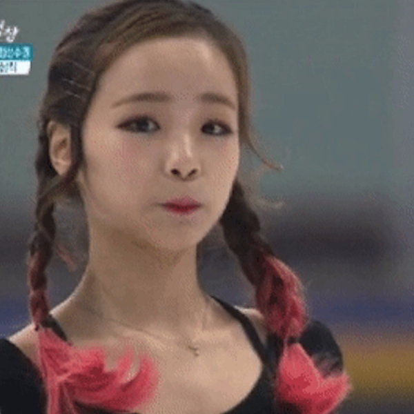 14 歲韓國妹子花式溜冰冠軍的「粉紅色漸層髮」將成為韓國接下來最火髮型