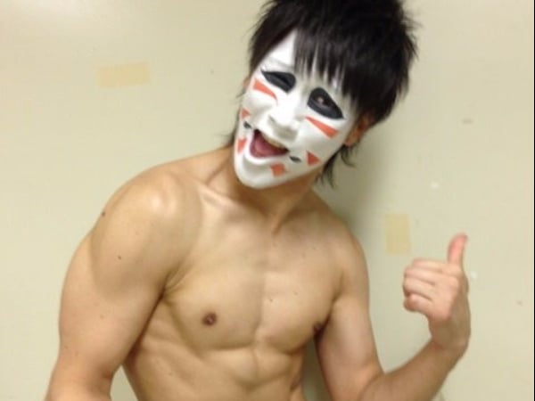 他的臀部比女人還美！「金爆」36 歲樽美酒研二　最強肌肉男曲線讓人驚呆！