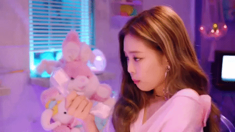 魅力四射！BLACKPINK成員Jennie《最新穿搭》亮麗現身韓國平昌音樂節！