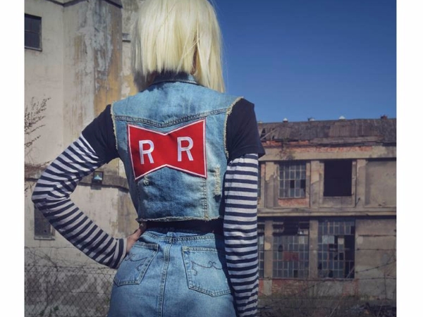 又一超強正妹 Cosplayer 現身，一人分飾七龍珠角色無違和！