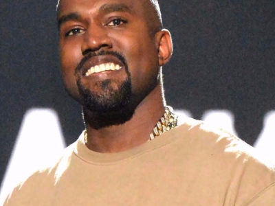 擔任神秘嘉賓!肯爺Kanye West《最新穿搭》閉關一年終於重登舞台!