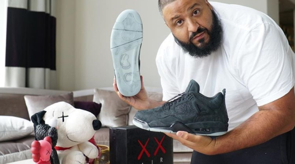 陳冠希、Drake 都搶先入手啦!KAWS x Air Jordan 4 「霸氣黑」將在本月販售