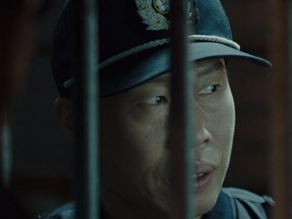 繼《我只是個計程車司機》後更讓人心痛！《1987：黎明到來的那一天》揭露歷史黑暗「朴鍾哲拷問致死」事件！