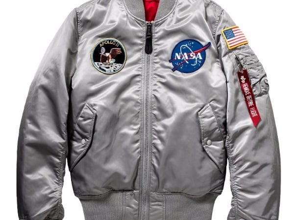 〔軍魂著用〕美國軍方指定品牌 Alpha Industries 帶來了滿布「太空元素」的新款 MA-1!