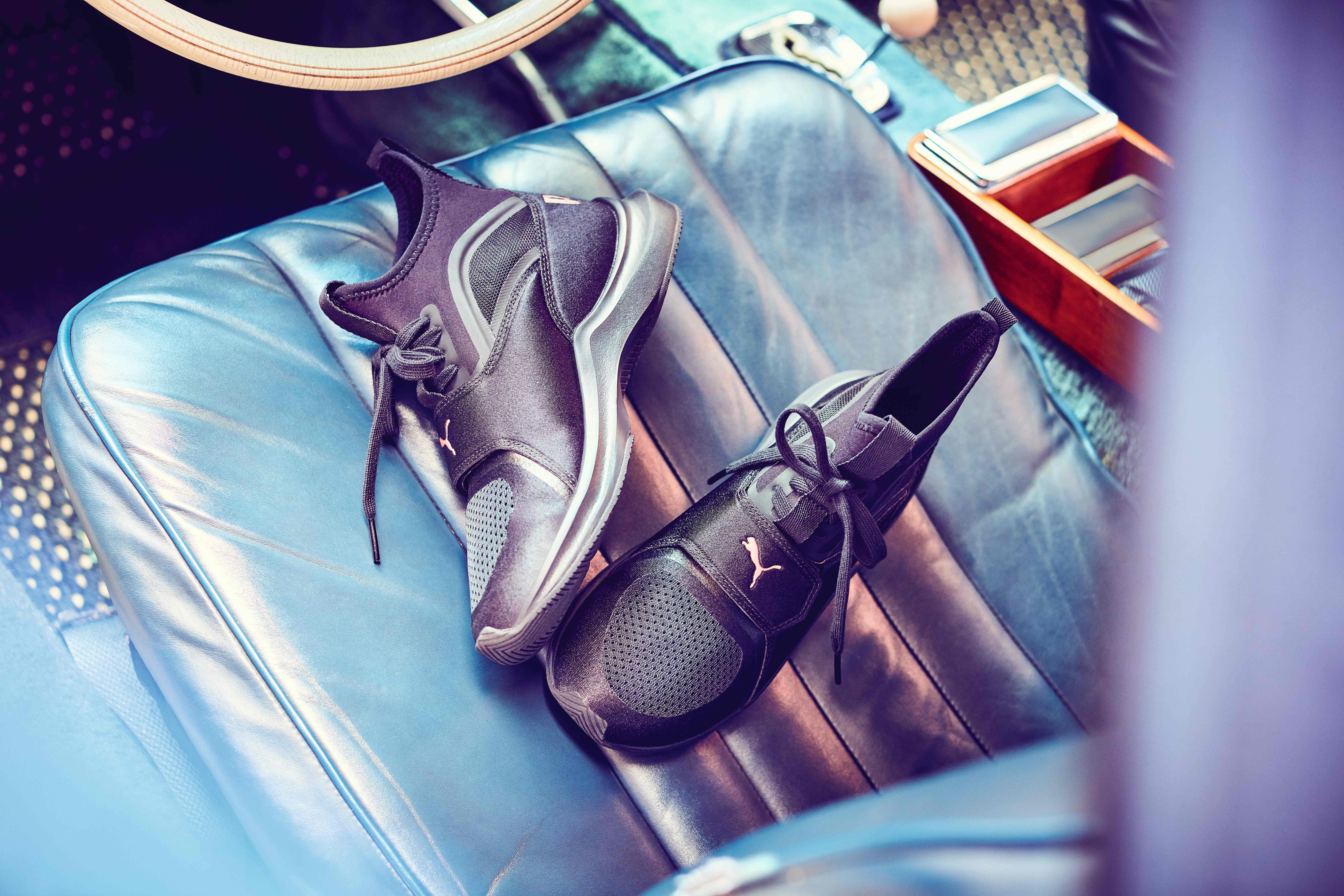 全新 PUMA 女力訓練鞋履 Phenom 亮麗登場 新生代女力代表 Selena Gomez 堅毅勇敢無懼   玫瑰霧金點綴女力微奢華美學