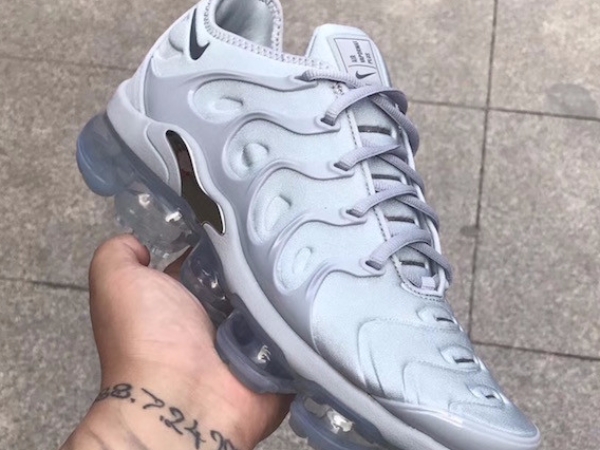 完美融合在一起！Nike 最新球鞋 Nike VaporMax Plus 多種配色大公開！