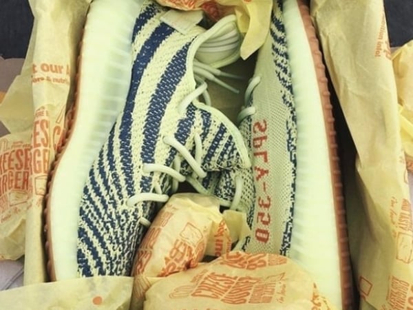 黃斑馬、灰橘後還有一雙！YEEZY Boost V2 「Blue Tint」將在 12 月中發行