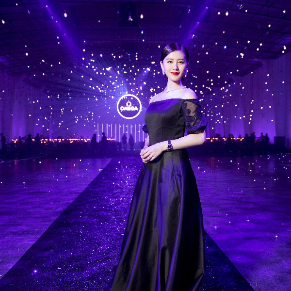 閃耀璀璨星空 歐米茄攜手名人大使劉詩詩發佈全新星座系列“藍色星空”女仕限量腕錶