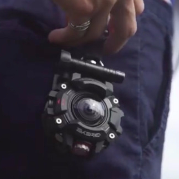 還能跟著你一起潛水？卡西歐推出「 G’z EYE 」市場最堅固相機！