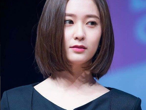 超美！Krystal 《最新穿搭》小短裙出席眼神大賽！新韓劇收視創新高！