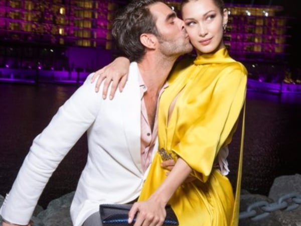 Bella Hadid 被西班牙男模偷親 BVLGARI 杜拜度假村超奢華開幕