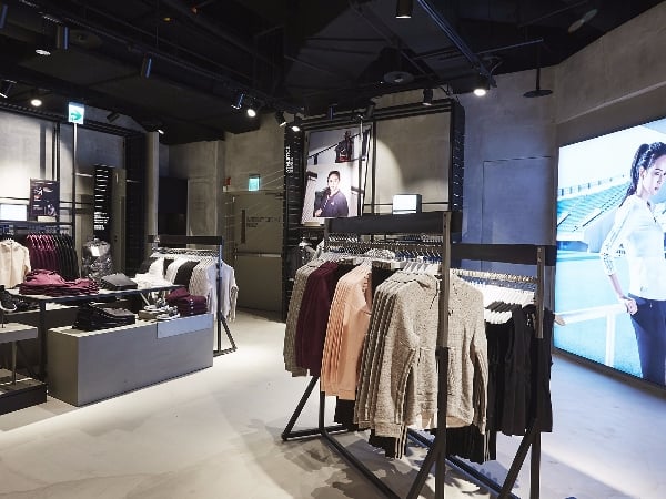 adidas 台北101運動時尚門市 全台唯一 mi adidas 鞋款客製化系統  12月15日全新開幕