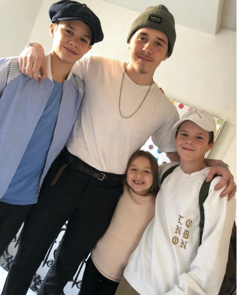 誰像老爸貝克漢?布魯克林聖誕節前夕專程返家 維多利亞開心 4 小孩再度團聚!