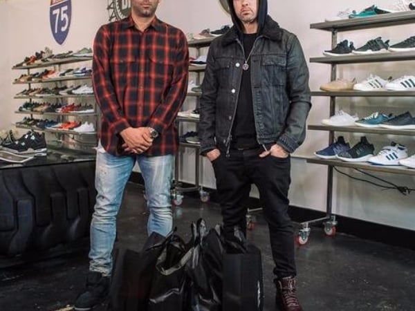Eminem 上Sneaker Shopping 談鞋經！買五雙鞋只花了他...