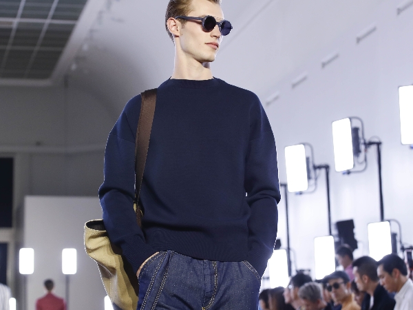 CERRUTI 1881 2018春夏系列正式曝光 正式與休閒巧妙融合 滿溢熱帶叢林風情